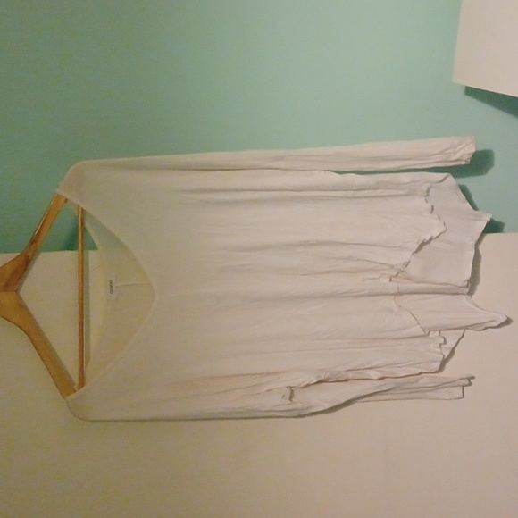 5 For $15 Oversized v-neck long sleeve shirt size large - Picture 4 of 4